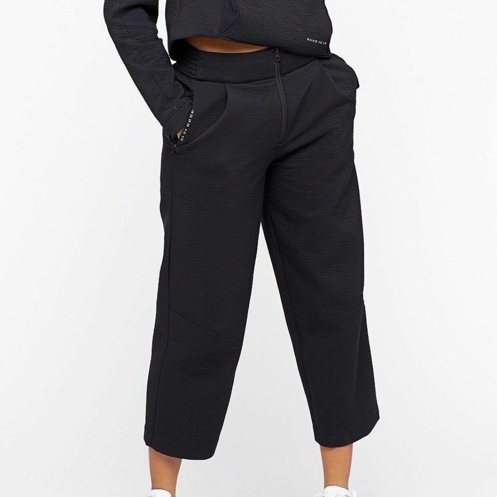 Nike Sportswear Tech Pack Woven Black - Cropped Pants - Size: 2XL - AJ6031-010